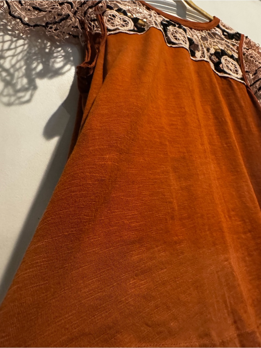 Anthropologie Medium Rust Crochet Lace Flutter Sleeve Top - Picture 5 of 11
